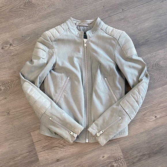 Danier Leather/Suede Nubuck Moto Biker Jacket - Picture 4 of 16